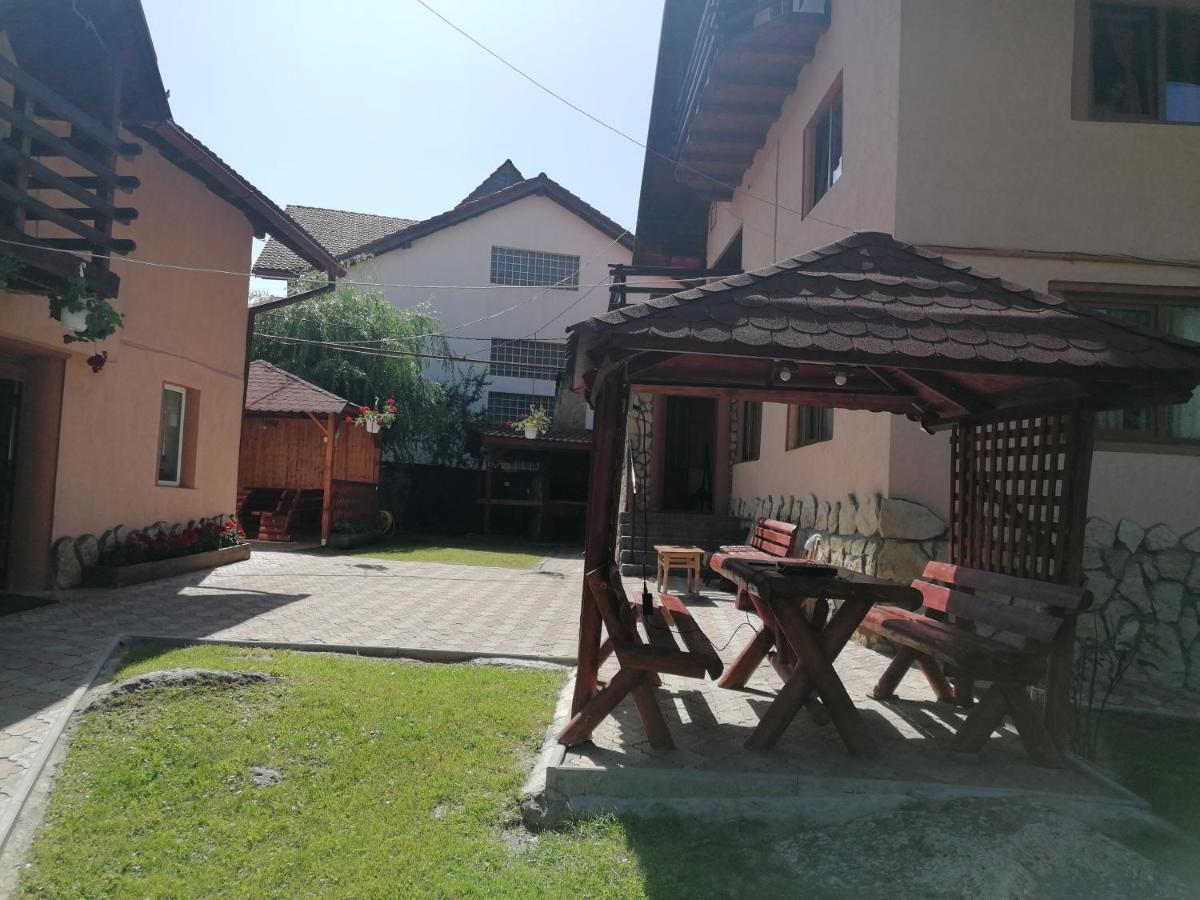 Pensiunea Dealul Frumos Bran  Exterior foto